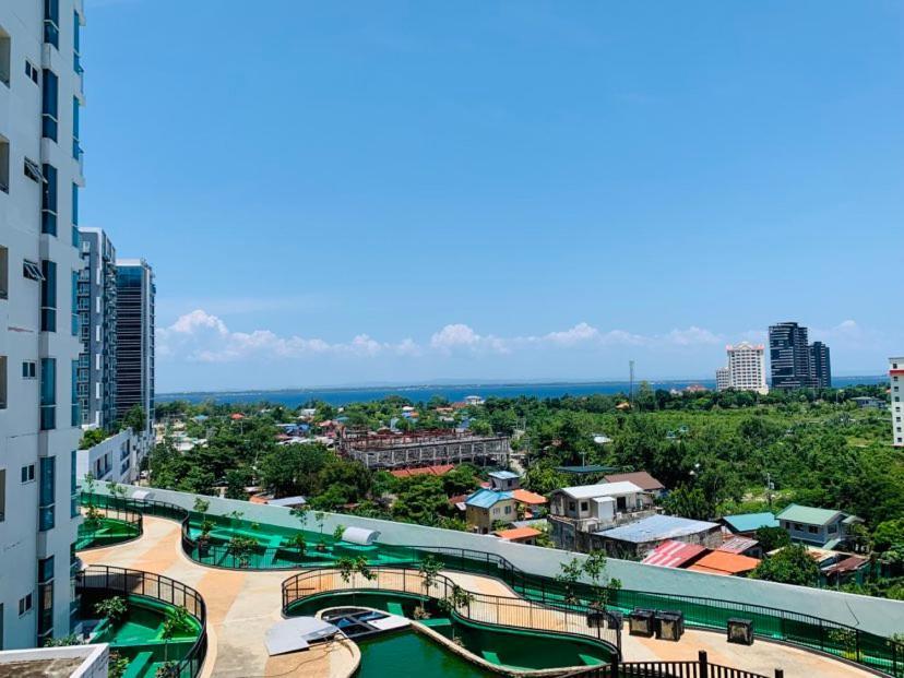 The Mactan Town Hotel Lapu-Lapu City Eksteriør billede